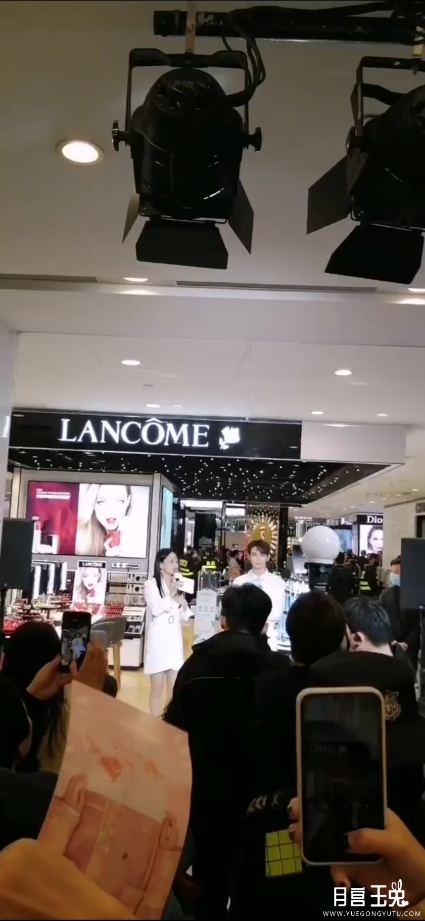 Screenshot_20201114_205137_com.huawei.himovie.jpg