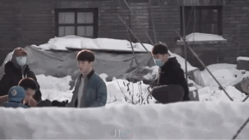0081Kckwgy1gl0pysr06fg30dw07ub29.gif